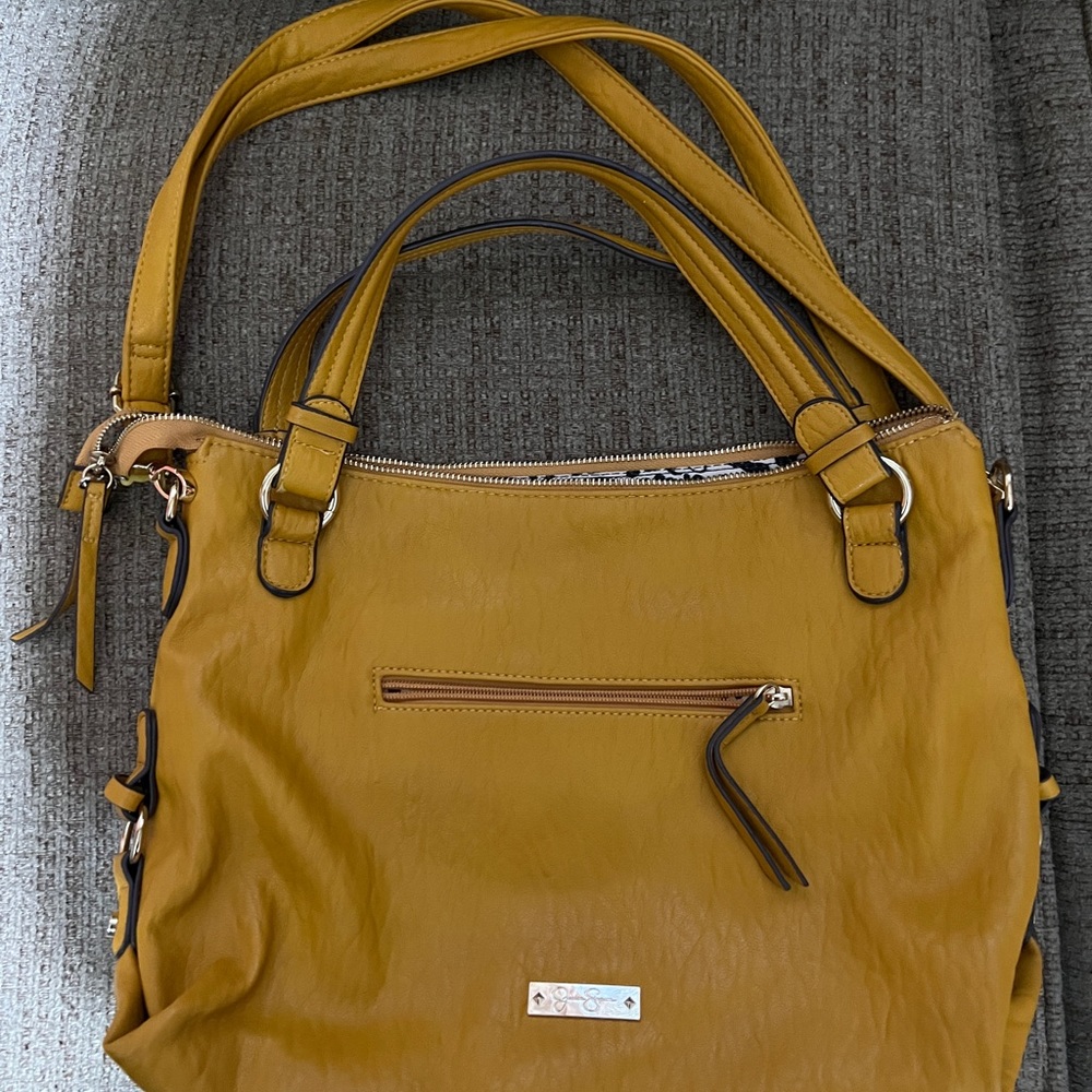 Jessica Simpson purse